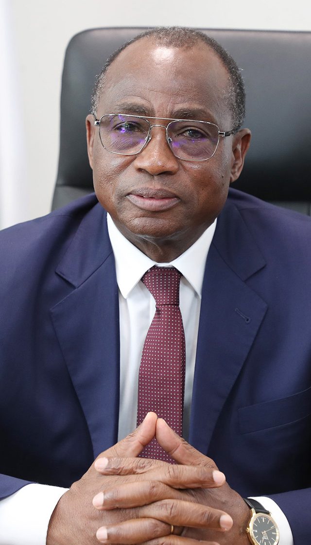 Le ministre de l'Education nationale et de l'enseignement technique