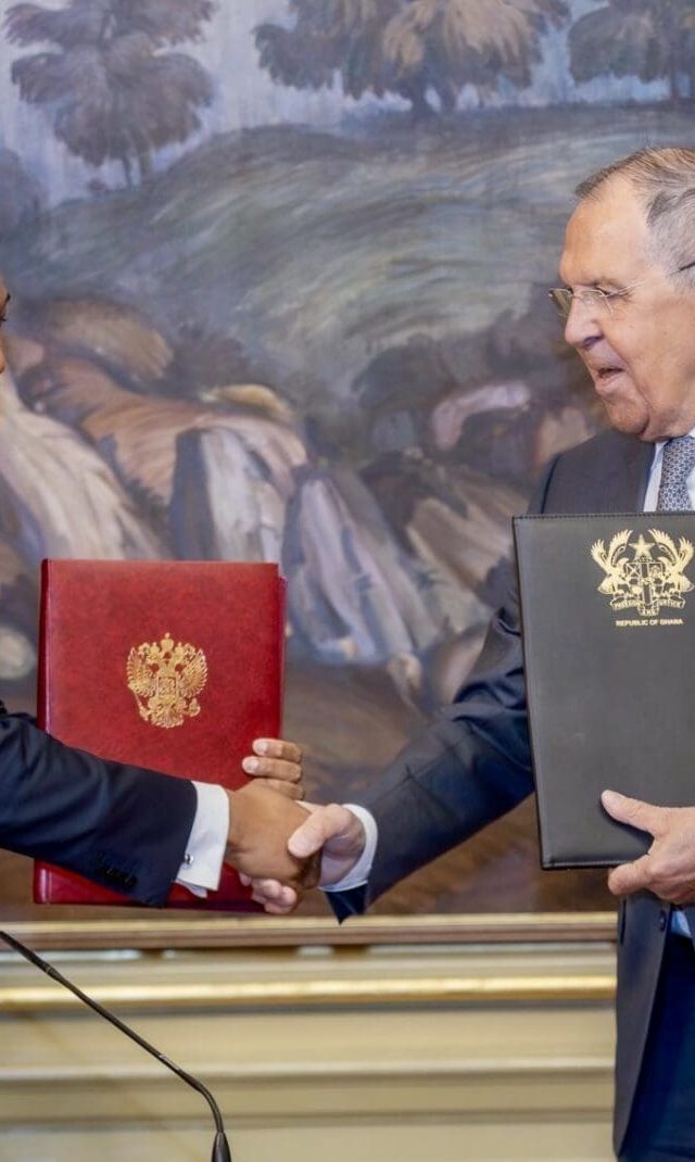 Les ministres des Affaires étrangères de la Russie et du Ghana