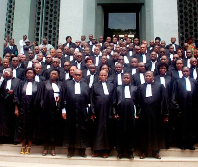 Une vue d' agents d'affaires judiciaires