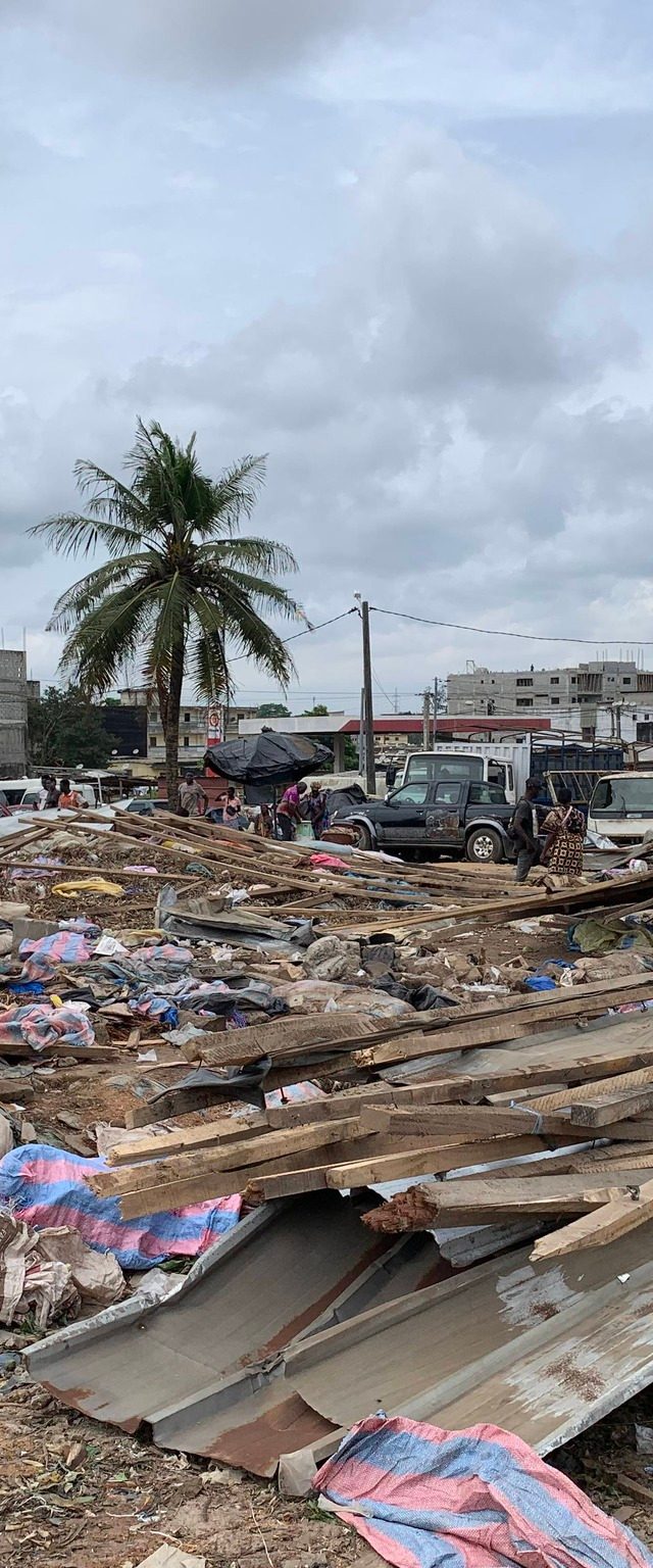 une vue des gravats après le déguerpissement de Koumassi Campement