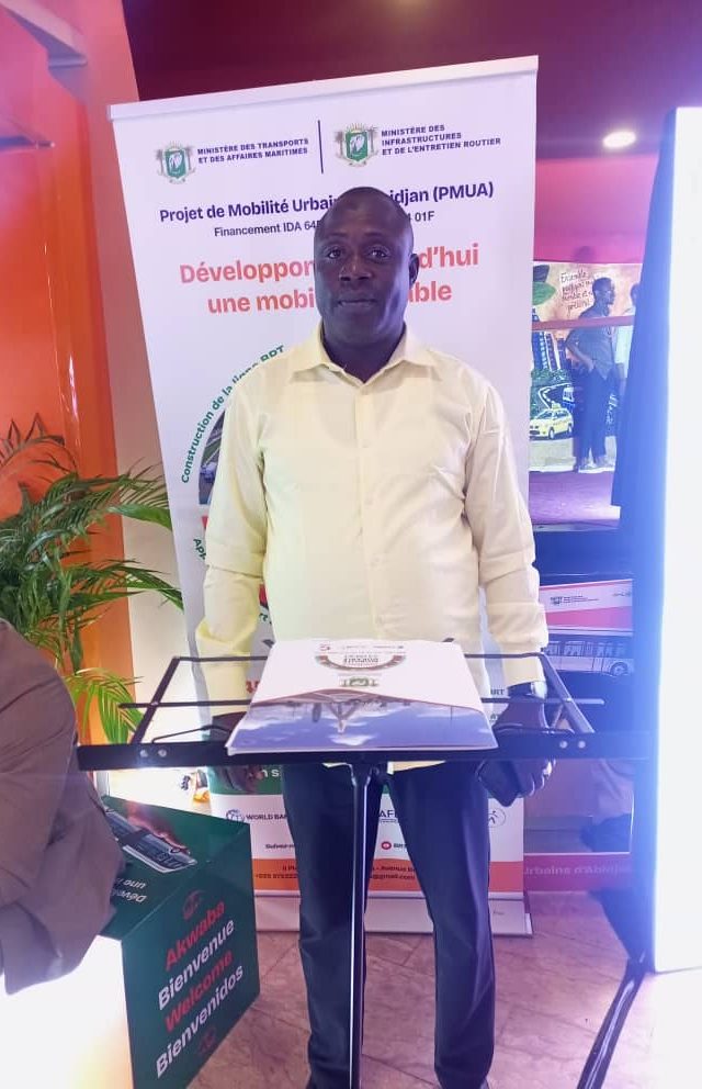 Ouattara Adama au pupitre