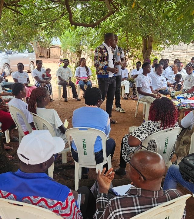 Une vue des animateurs et bénéficiaires du projet