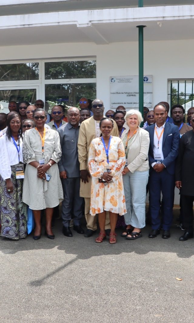 plusieurs scientifiques de renom prennent part à ce colloque scientifique