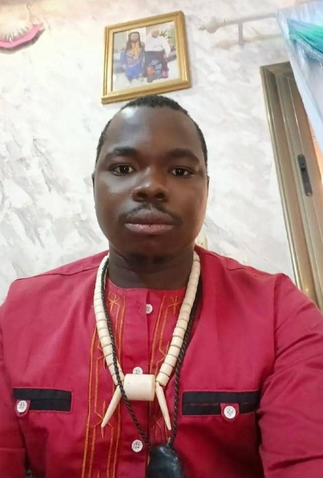 Bazié Issa , naturothérapeute basé à Satama-Sokoura